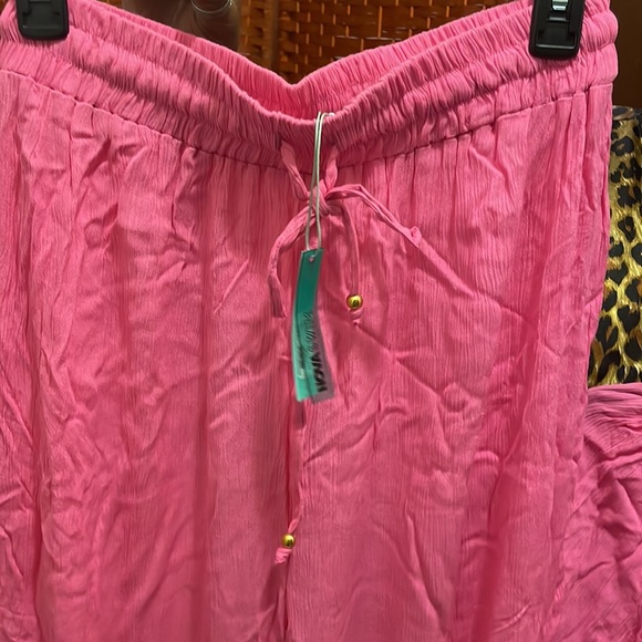 Women’s Swimwear - Picture 7 of 10